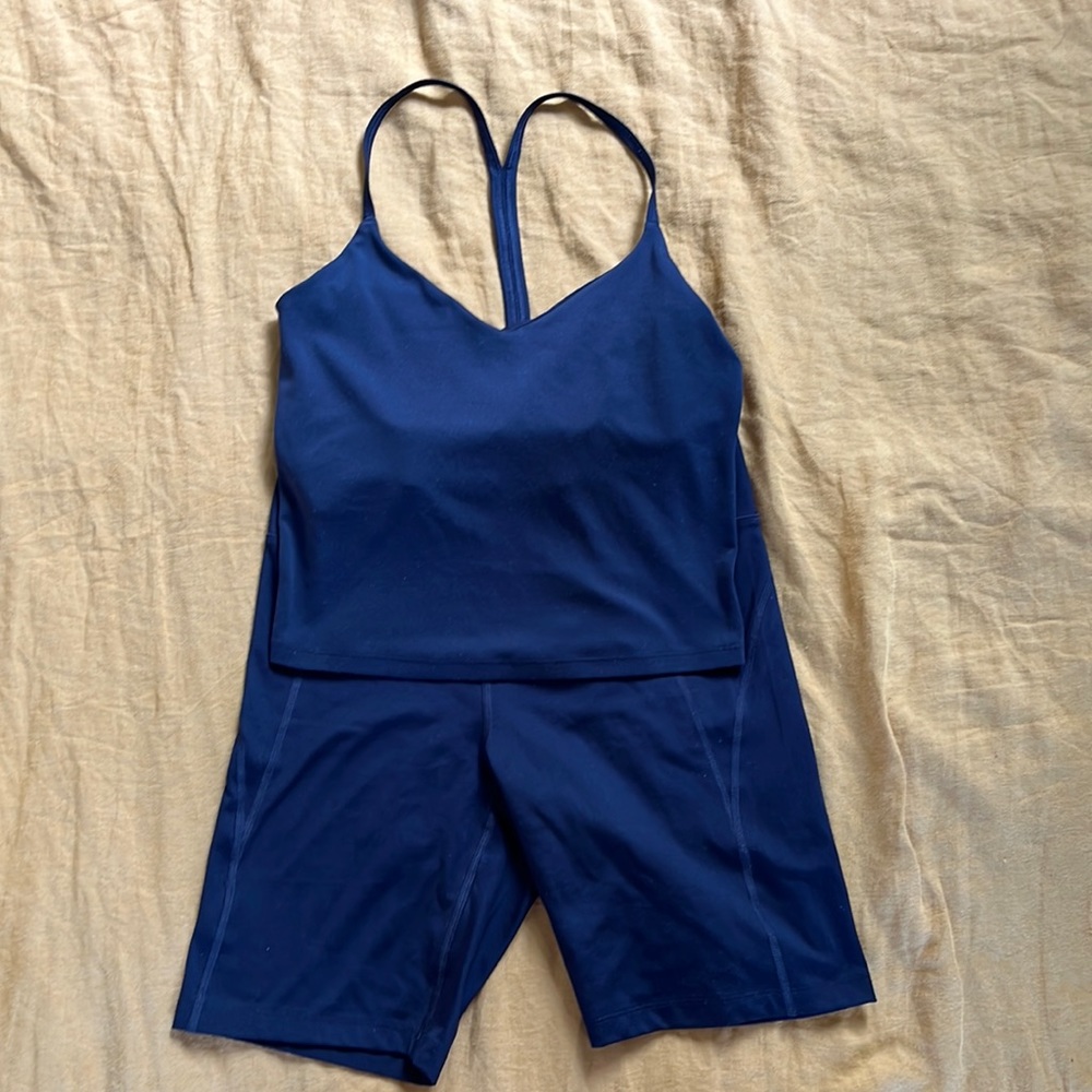 Girlfriend Collective Black workout Set M, biker short & built in bra cami